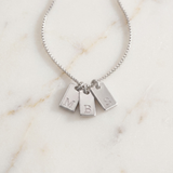 Colar de Iniciais Personalizável