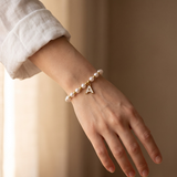 Pulseira Elegante com Inicial Personalizável