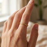 Anel Feminino em Ouro 14K - Camélia